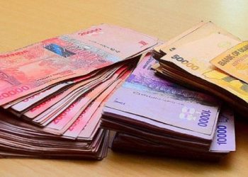 Gov’t to review law on moneylenders, warns public on unlicensed individuals
