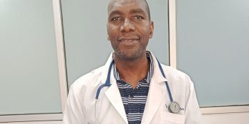 Dr. Kalyesubula receives the prestigious top physician award in London