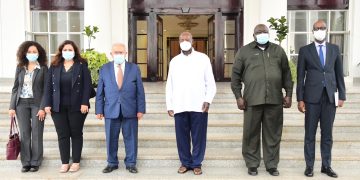 President Museveni meets UN Envoy to Sudan, calls for cease fire