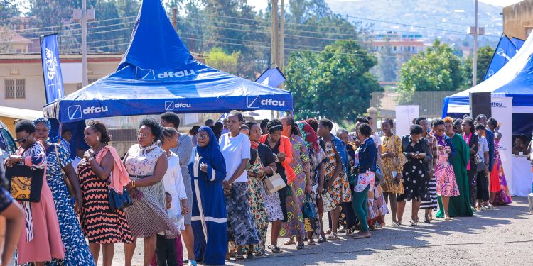 Women-entreprenuers-turning-up-for-the-dfcu-GROW-Launch-in-Mbarara-scaled