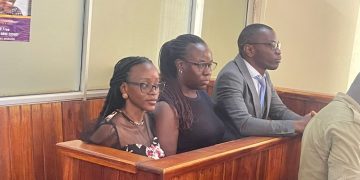 City Hall Court dismisses a case of unlawful assembly against three anti-corruption protestors