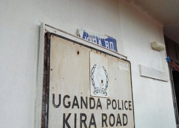 Five men remanded after phone-flashing crackdown