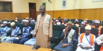 Mufti Commends Imams for Community Work