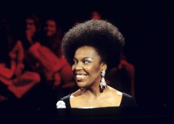 Killing Me Softly, vocalist Roberta Flack, goes silent at 88