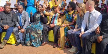 400 Residents in Gomba district recieved land Certificates