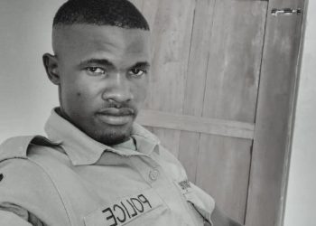 Ugandan Policeman killed by angry mob at a funeral, 29 apprehended