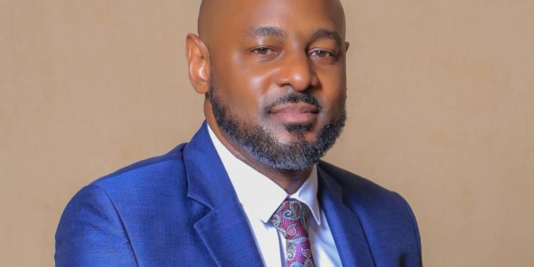 Mr. Benoni Okwenje, General Manager Financial Markets, Centenary Bank