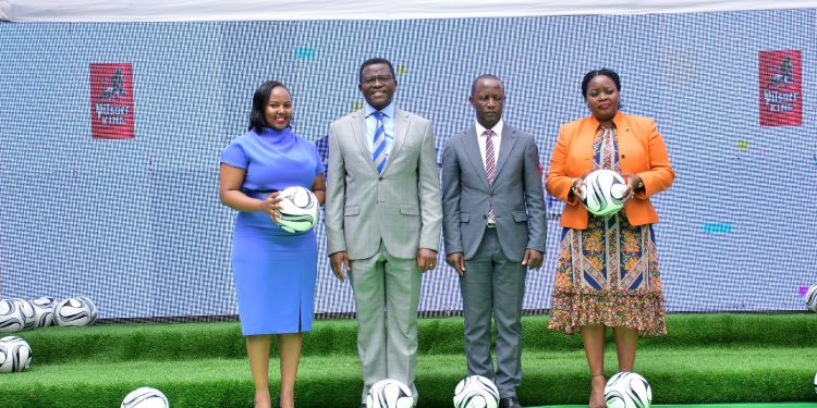 Katikkiro of Buganda, Oweek. Charles Peter Mayiga( Second one left) and other officials during the media lunch in Mengo