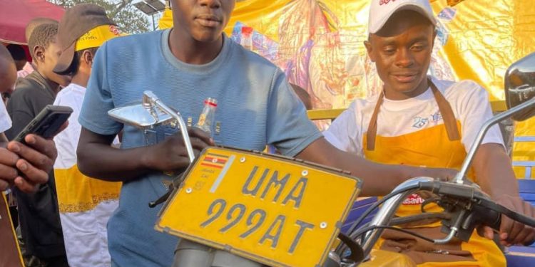 Bosa Ahwera, a resident of Mitooma is a winner of UGX 1 million shillings from the Bikole Masavu promotion by Premier Distilleries Limited.