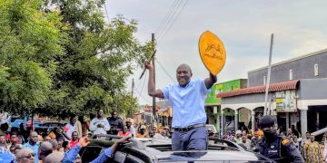 2026 ELECTIONS: FDC’s Mafabi receives warm welcome in Kasese, rallies support amid heavy security presence