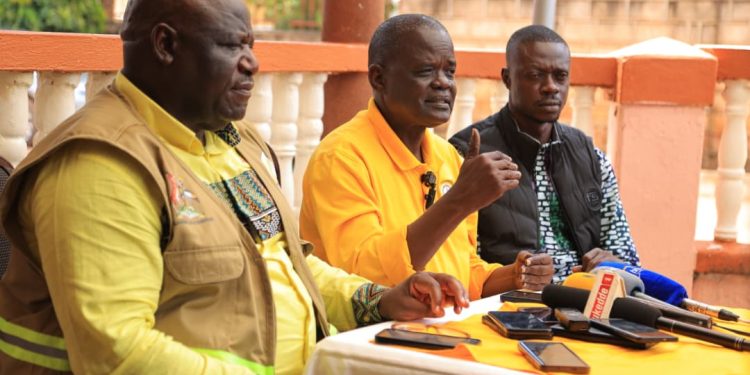 L-R, Emmanuel Lumala Dombo,  Rtd Major Awich Pollar,  and Mr. Jacob Ocen, during a press conference on Monday, 6th October in Lira City
