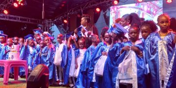 Cambridge Kindergarten- Kitebi Stages a Colorful Concert and Graduation