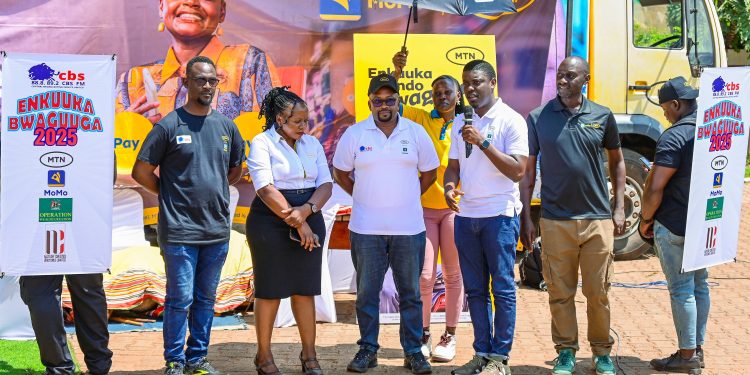Culture meets connection. Augustine Lule, MTN Uganda’s Regional Business Manager Kampala, and team kick off Enkuuka 2025 with CBS FM and Buganda Kingdom
