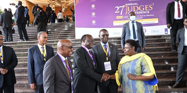 As the conference continues, Museveni urged judges to focus on practical solutions to reduce backlogs, improve turnaround time and strengthen public trust.
“Every completed land, commercial and criminal case contributes to economic development. The wananchi are watching. They want results,” he said, in his message delivered by Vice President Jessica Alupo