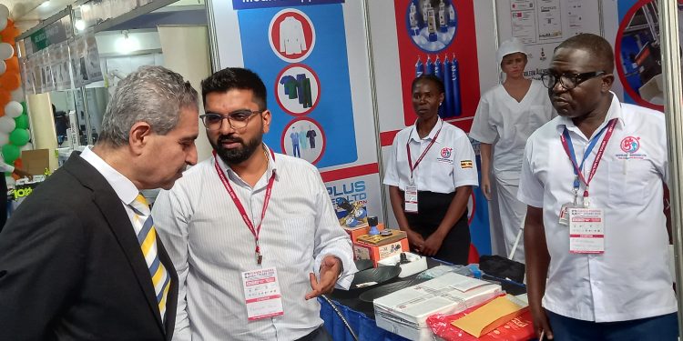 Egyptian-envoy-tours-the-oxyplus-services-Ltd-Stall