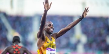 Kiplimo breaks world half marathon record