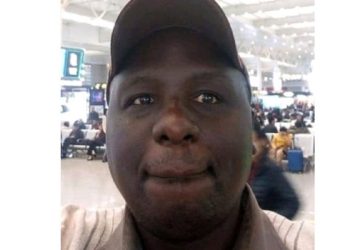 Former Journalist Killed in Shooting Incident, Masked Suspect on the Run