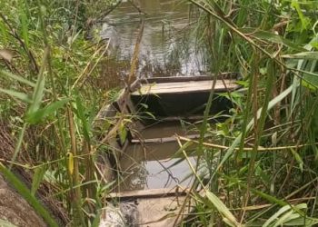 Eight bodies recovered, dozens missing after canoe capsizes in western Uganda