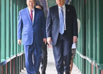 Xi, Trump have private meeting in Beijing