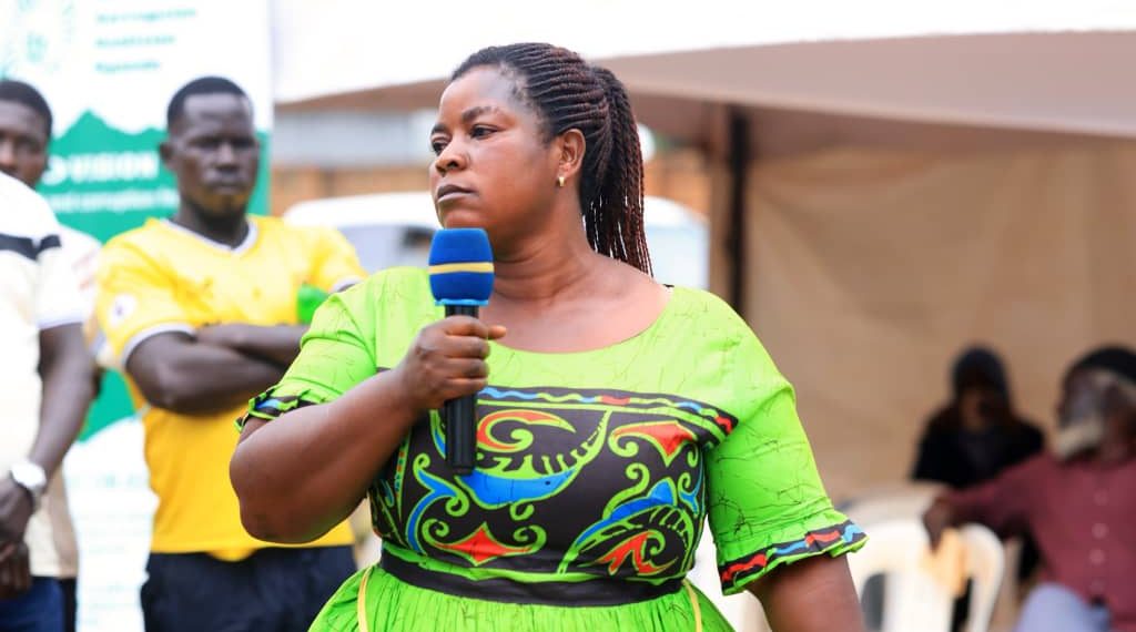 Amony Diana alleges that their elder brother, Onoba Richard Apuli, chased her and her seven siblings from the land belonging to their late father. She says the matter is well known to the authorities in Kiryandongo. They also went to court three years ago, but they have not received any help.