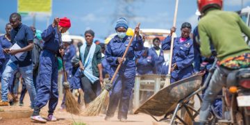 Uganda Police Suspends Vehicle and Vessel Movement During National Cleaning Day