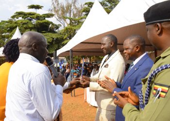Gumisiriza warns corrupt local officials, rallies informal sector groups to drive wealth creation
