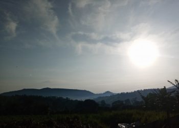 Ugandan teacher sought after allegedly striking Student with hoe handle in classroom, leaving teen injured