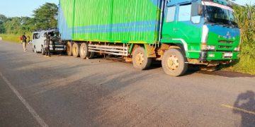 One killed, four injured in Kiryandongo highway crash