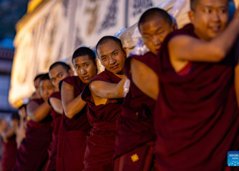 Traditional Shoton Festival celebrated in Lhasa, China’s Xizang