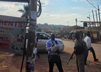 Police crack down on unauthorised Wi-Fi resellers in Kampala
