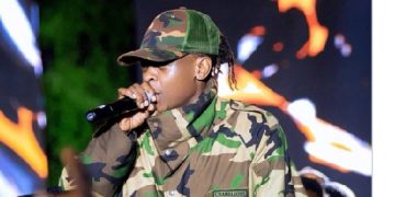 Rwenzori FM threatens legal action against Chameleone over missed show