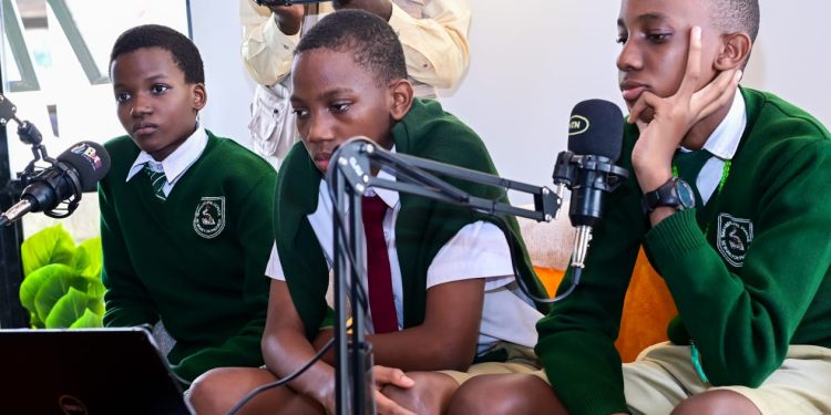 The centre, developed with Burn Radio Ltd under the Bridging the Digital Divide Programme, provides online and offline resources to help teachers improve lesson preparation, explore artificial intelligence tools and support learning at home